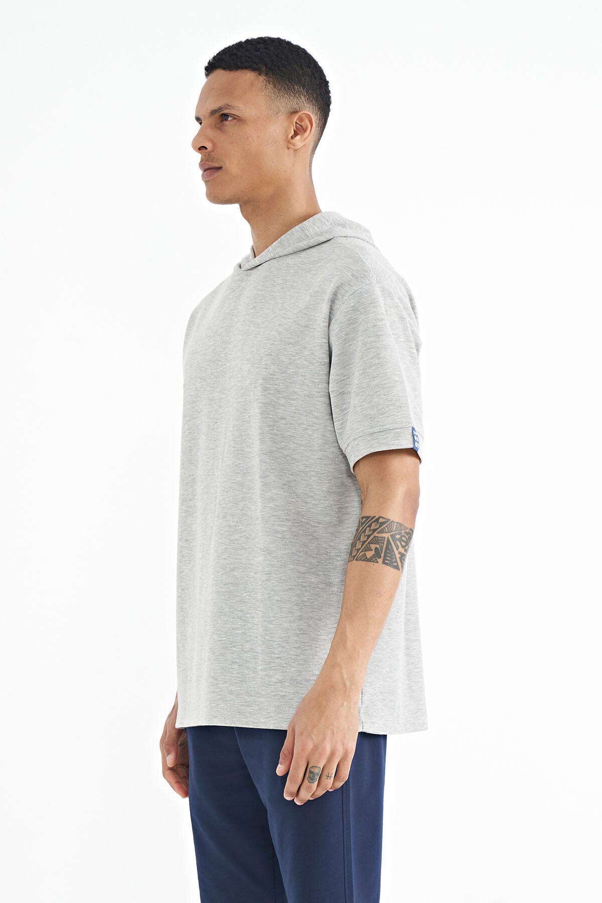 Grey Hooded Sleeve Label Detailed Oversize Men's T-shirt - 88179