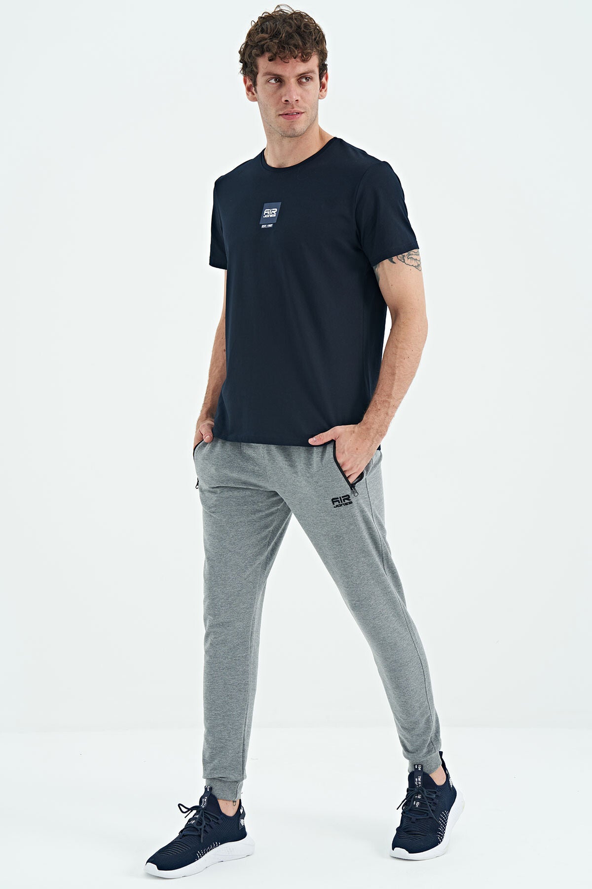 Black Jogger Men's Tracksuit Bottom - 84907