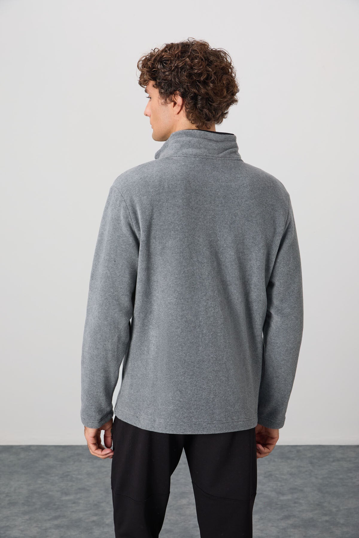 Hardy Grey Melange Standard Mold Polar Men's Sweatshirt - 88299