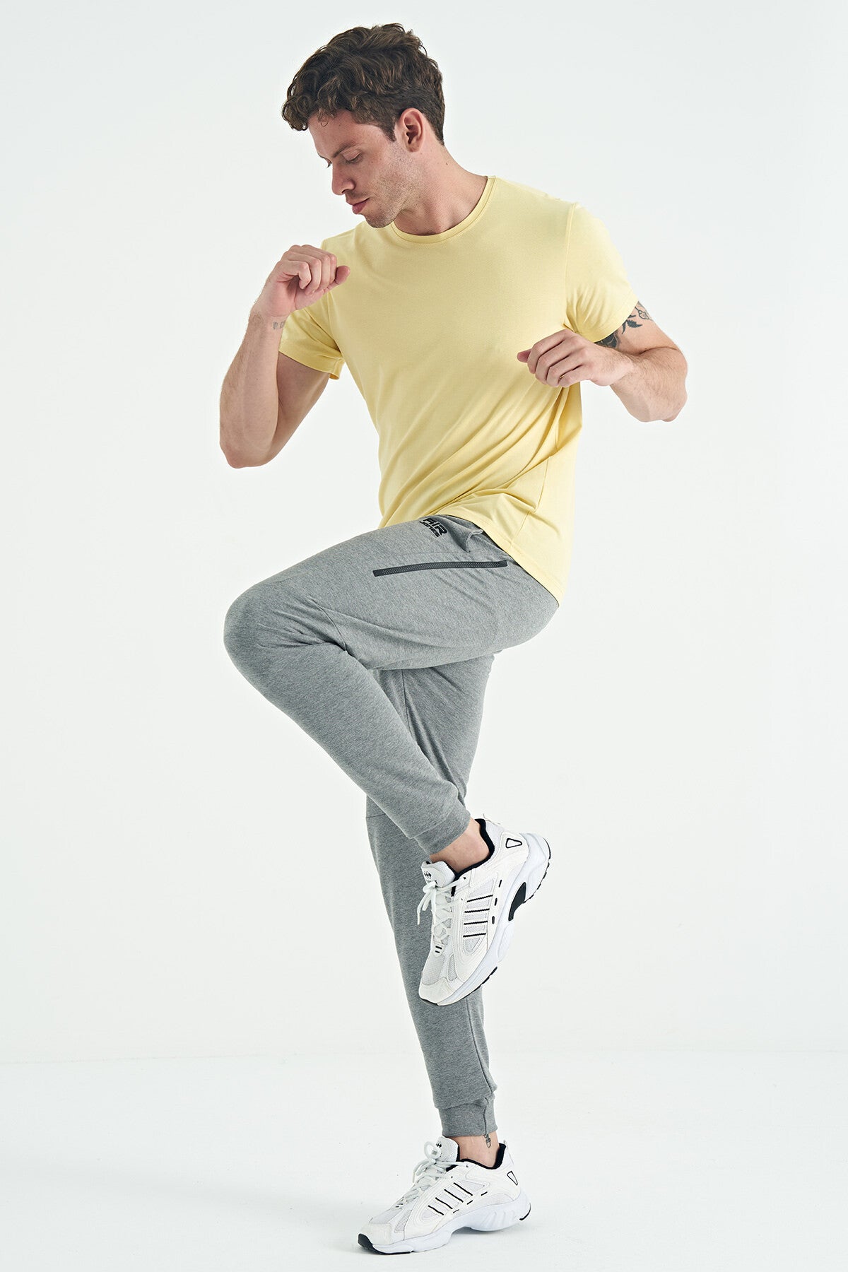 Nigel Grey Melange Standard Fit Men's Tracksuit Bottom - 84916