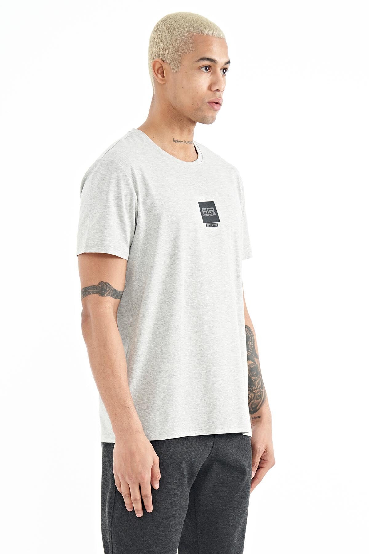 Standard Fit Men's T-Shirt - 88210