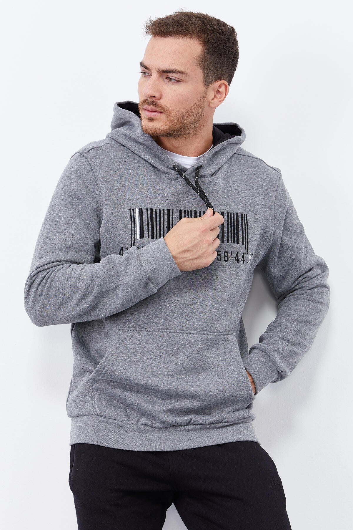 Grey Melange Embroidered Kangaroo Pocket Standard Fit Hooded Men's Sweatshirt - 87839