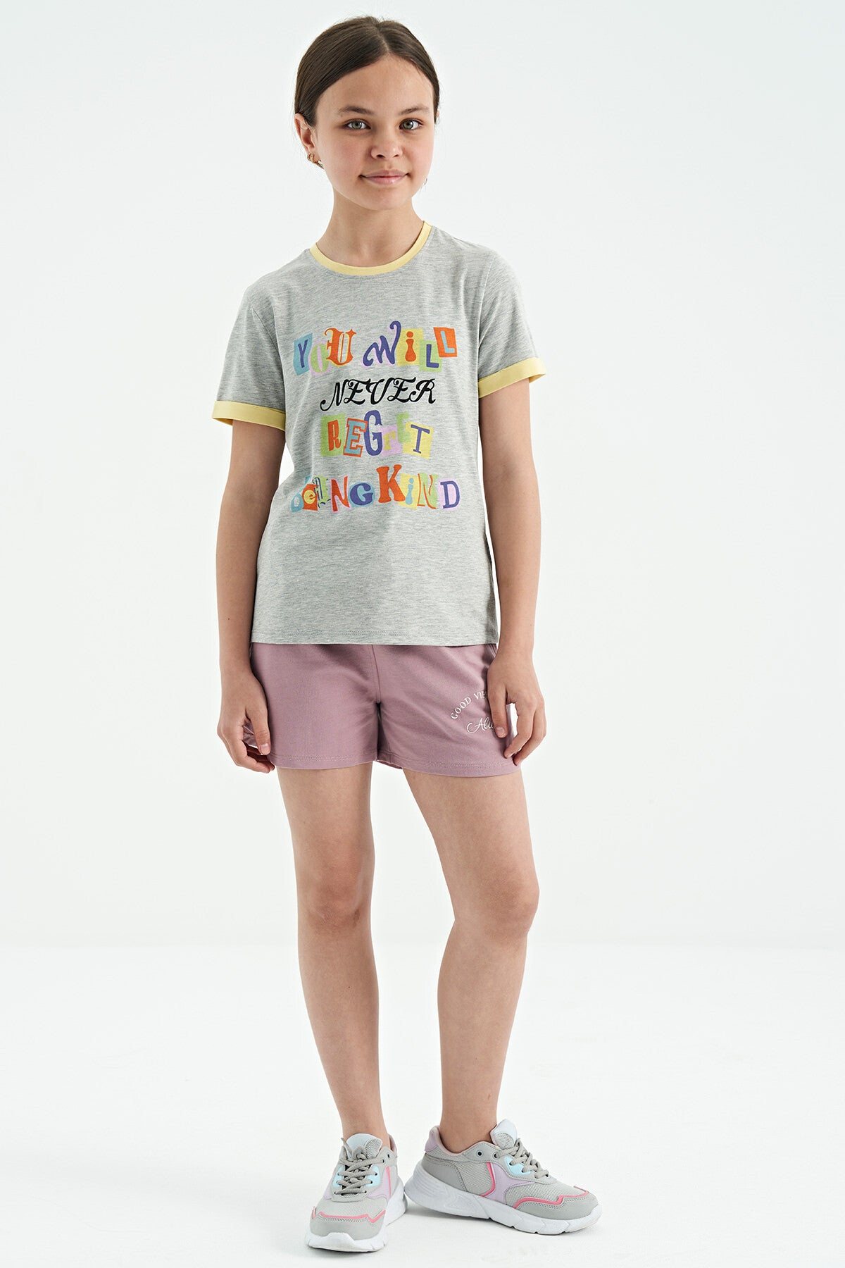 Grey Melange Color Detailed O Collar Comfort Fit Girls T-Shirt - 75109