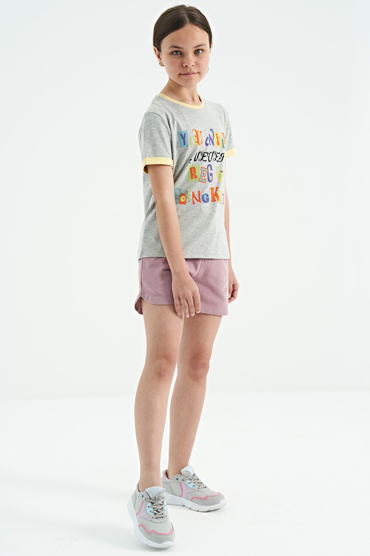 Grey Melange Color Detailed O Collar Comfort Fit Girls T-Shirt - 75109