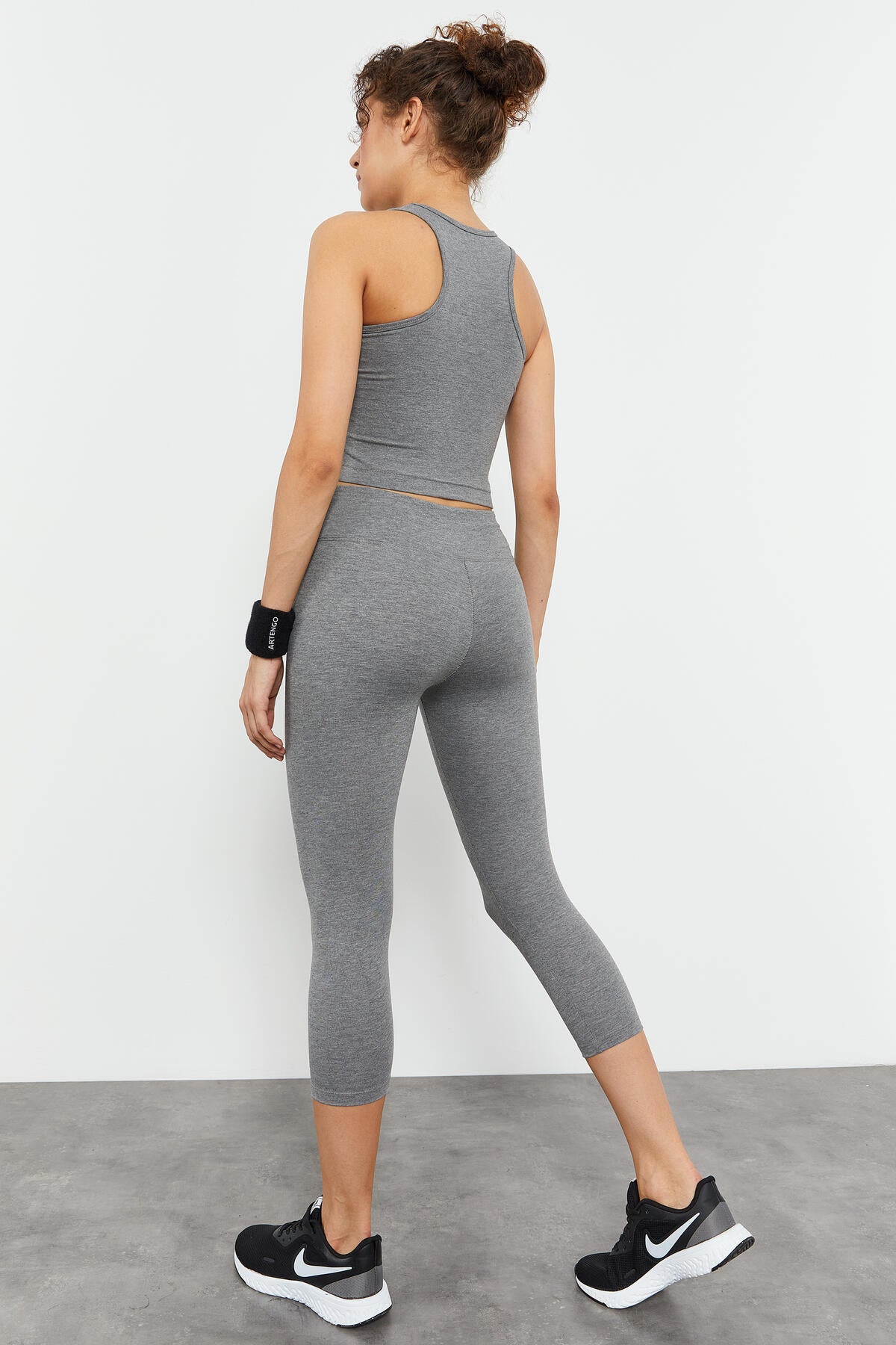 Grey Melange Zero Sleeve Slim Fit O Collar Women's Crop Top Singlet - 97148