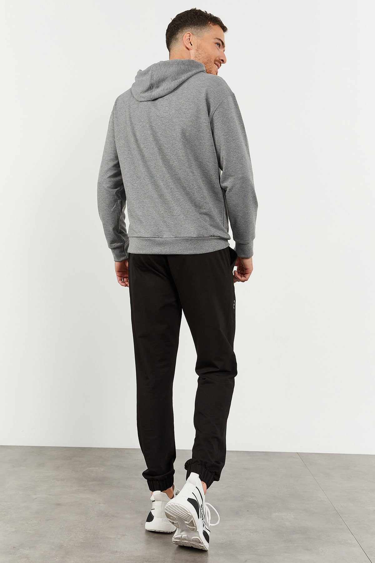 Grey Melange - Black Hooded Kangaroo Pocket Elastic Cuffed Men's Oversize Tracksuit Set - 85117