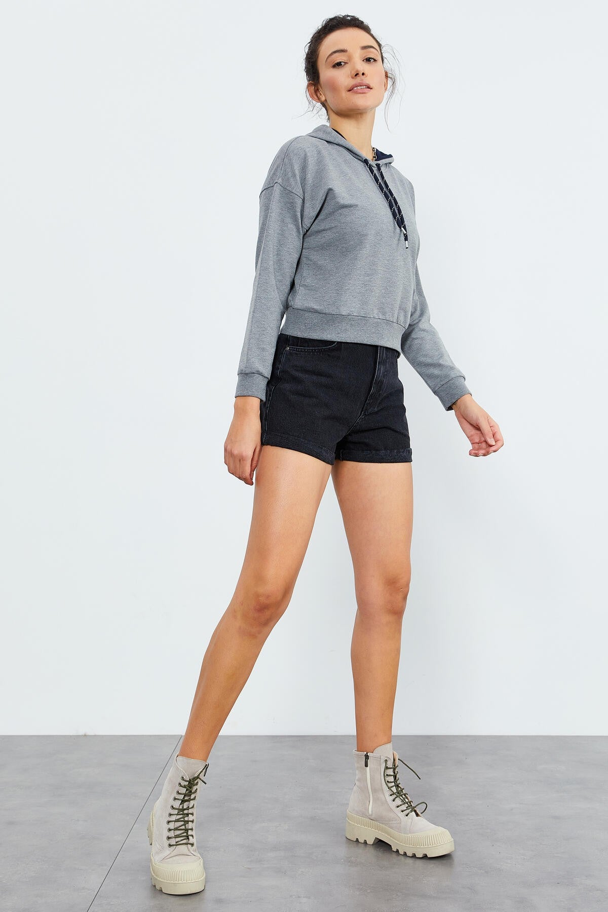 Long Sleeve Comfort Fit Hooded Women's Sweatshirt - 97115