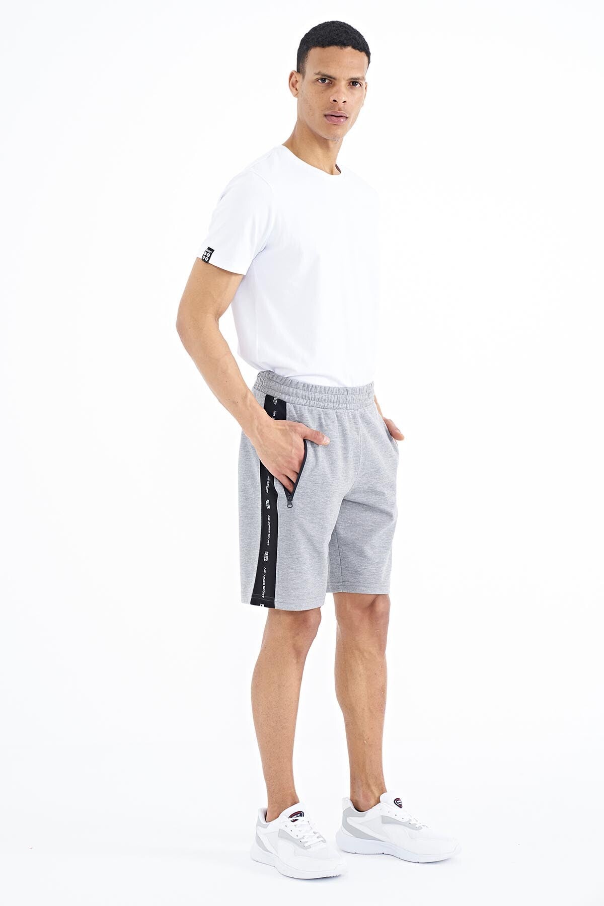 Alfred Grey Melange Standard Fit Men's Shorts - 81244