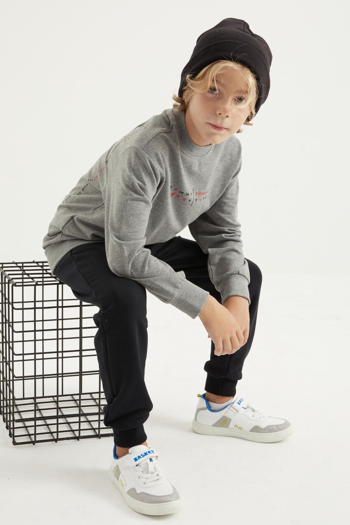 Grey Melange Back Print O Neck Standard Fit Boys' Sweatshirt - 11026