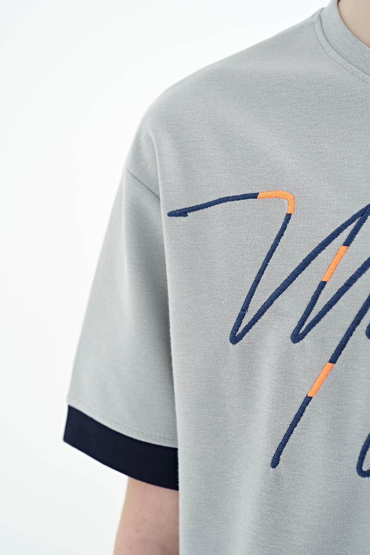 Grey Front Print Embroidered O Collar Oversize Boys T-Shirt - 11147