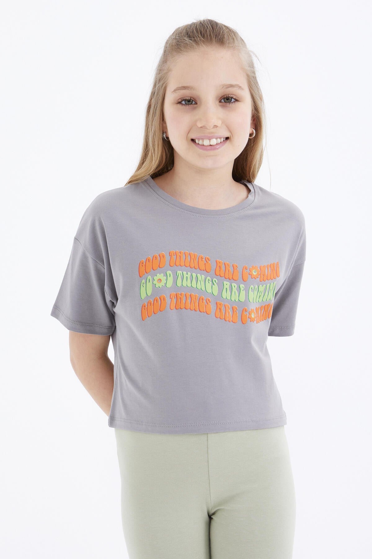 Oversized Grey Colorful Print Drop Shoulder O-Neck Girls Crop T-Shirt - 75038