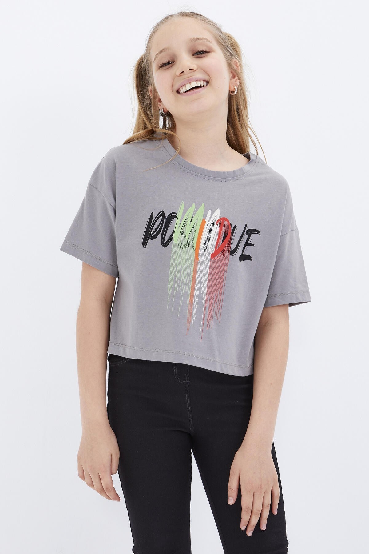 Grey Color Printed O Collar Oversize Drop Shoulder Girls Crop T-Shirt - 75036