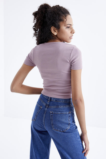 Dried Rose Detailed V Neck Women's Crop Top T-Shirt - 97205