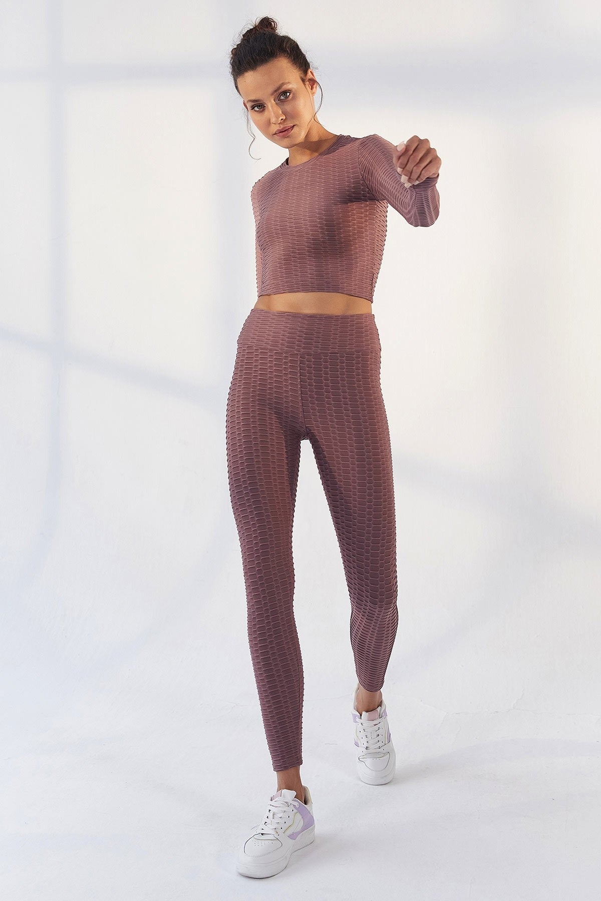 Dried Rose Self-Patterned O Collar Long Sleeve Women's Crop Top T-Shirt - 97153