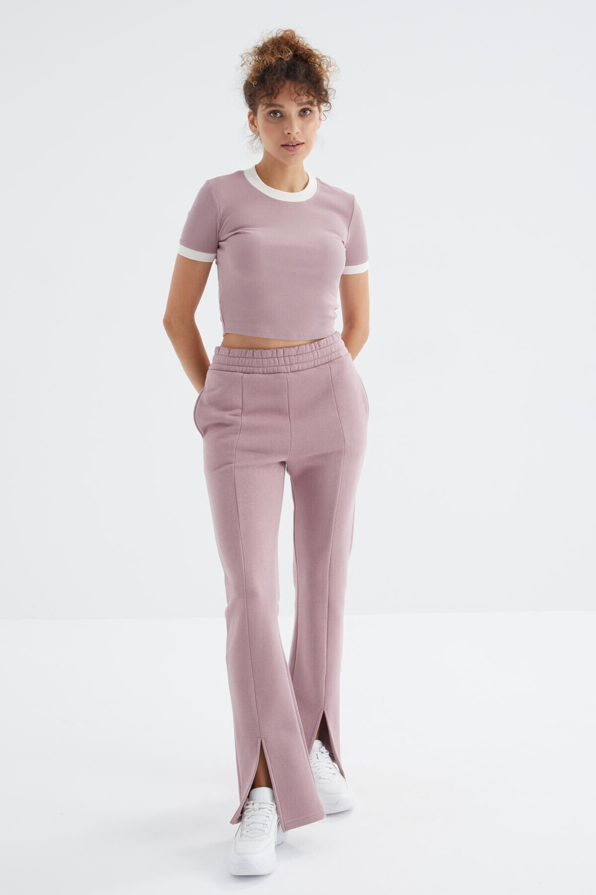 Dried Rose High Waist Front Slit Detailed Side Pocket Comfortable Fit Women's Tracksuit Bottom - 94625