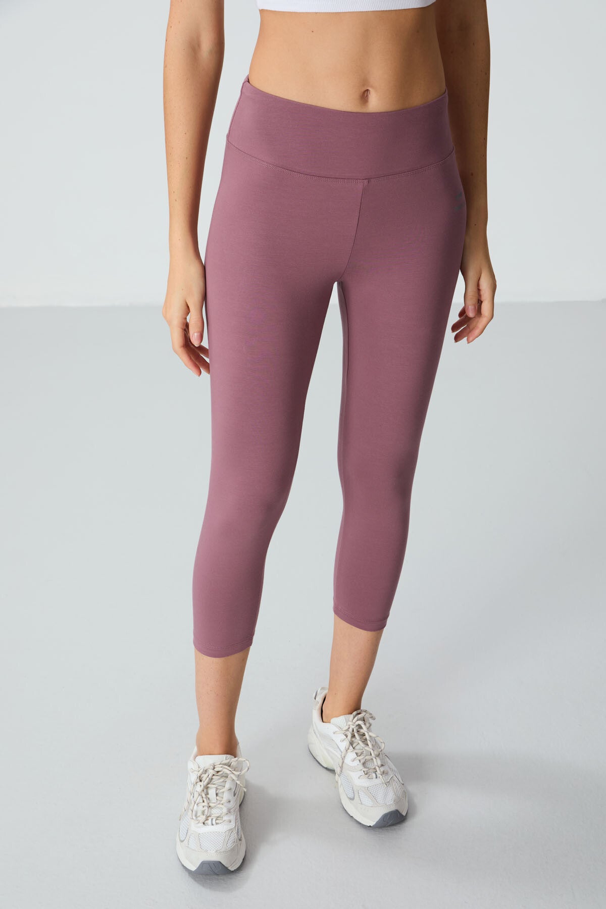 Dried Rose High Waist Slim Fit Tapered Leg Women's Capri Tights - 93097