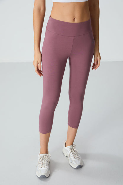 Dried Rose High Waist Slim Fit Tapered Leg Women's Capri Tights - 93097
