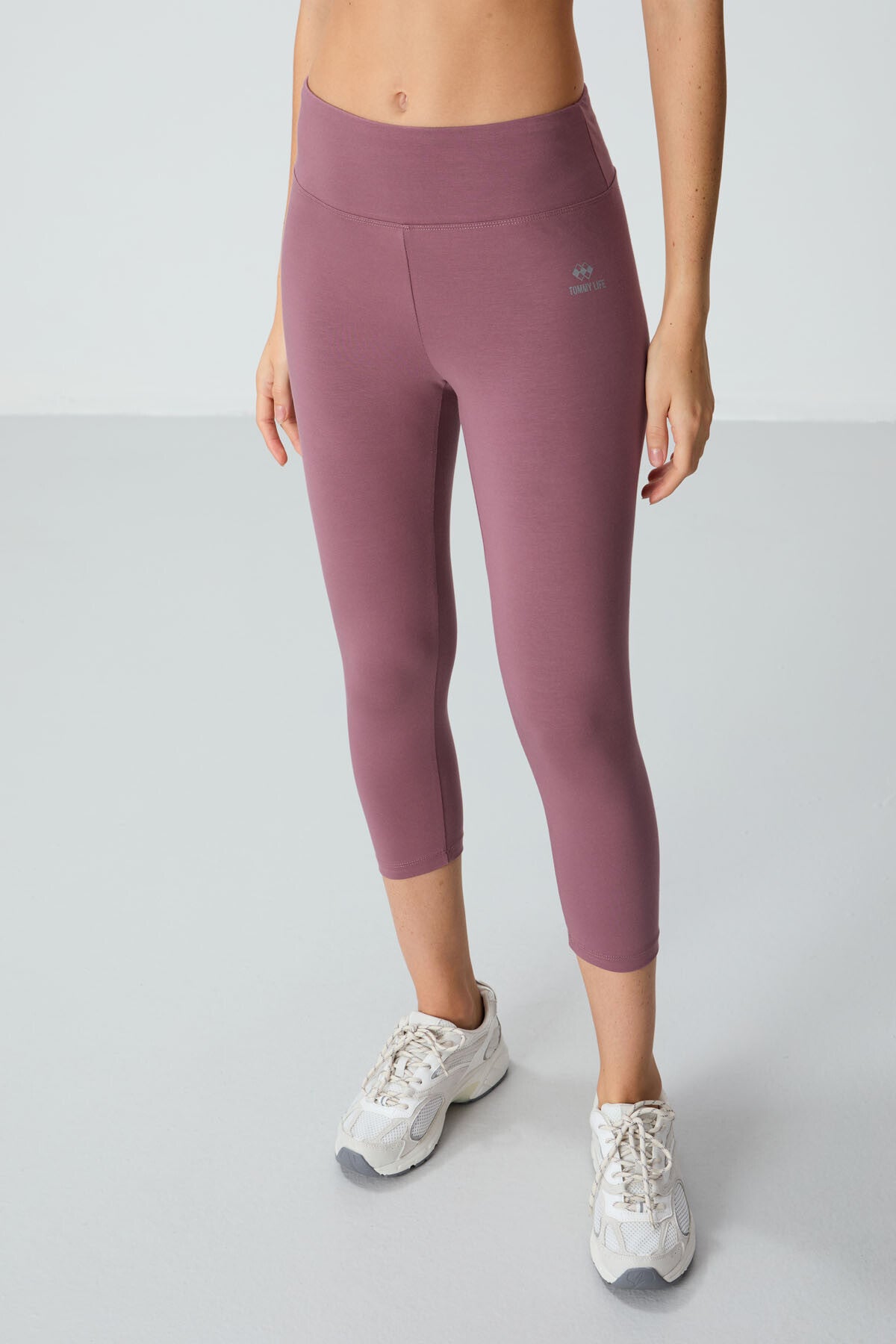 Dried Rose High Waist Slim Fit Tapered Leg Women's Capri Tights - 93097