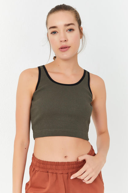 Basic Right Zero Sleeve Narrow Fit U Neck Women's Crop Top Singlet - 97160