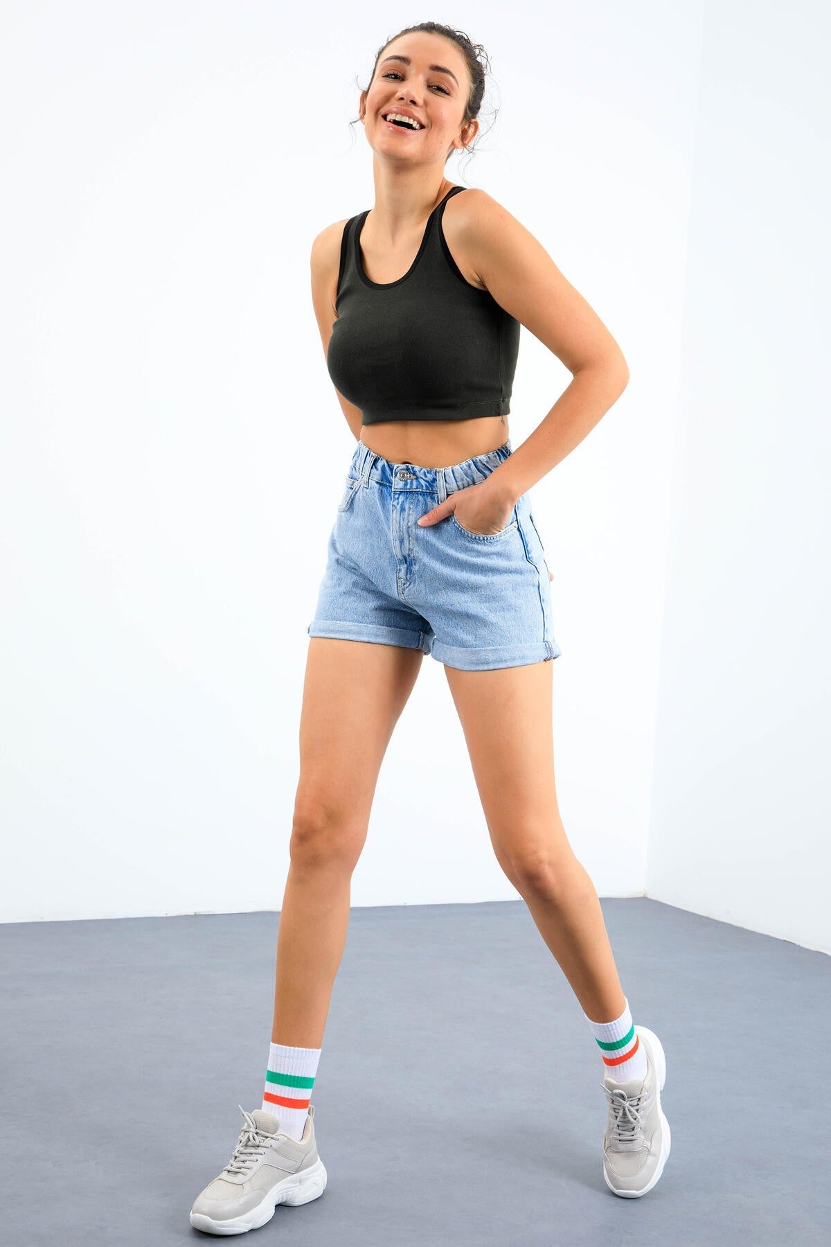 Basic Right Zero Sleeve Narrow Fit U Neck Women's Crop Top Singlet - 97162
