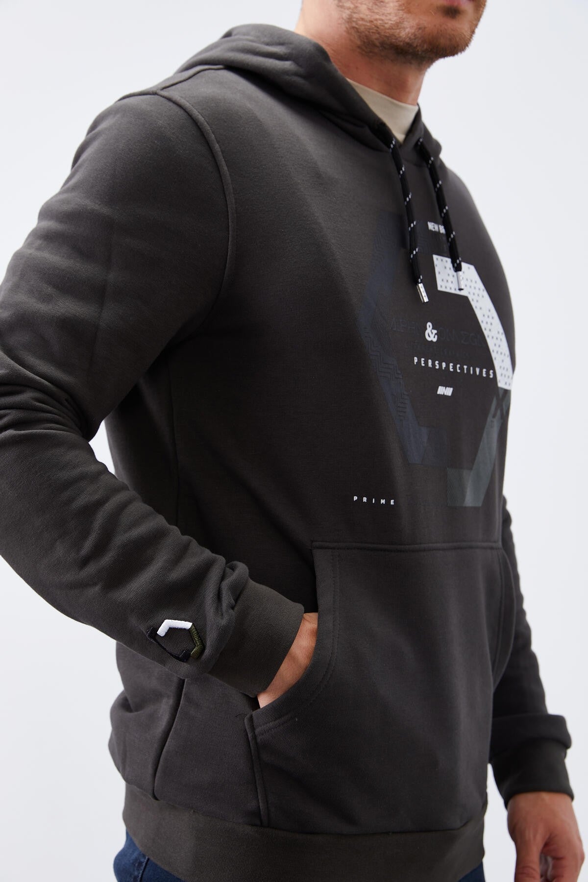 Geometric Print Right Standard Fit Men's Hooded Sweatshirt - 87870