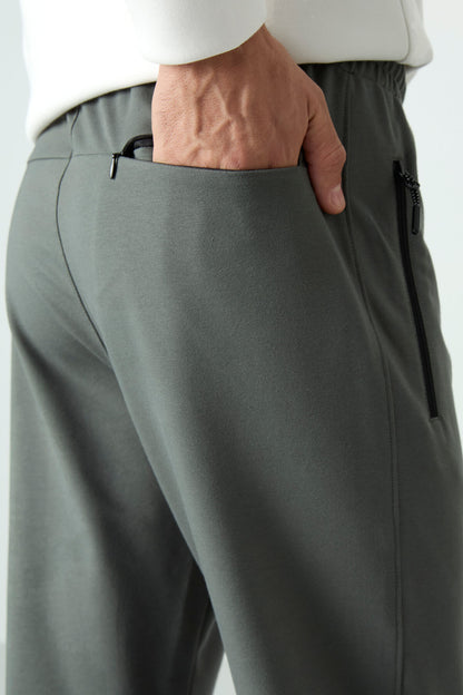 Zipper Waist Three-Pocket Slim Fit Classic Cuffed Men's Tracksuit Bottom - 84671
