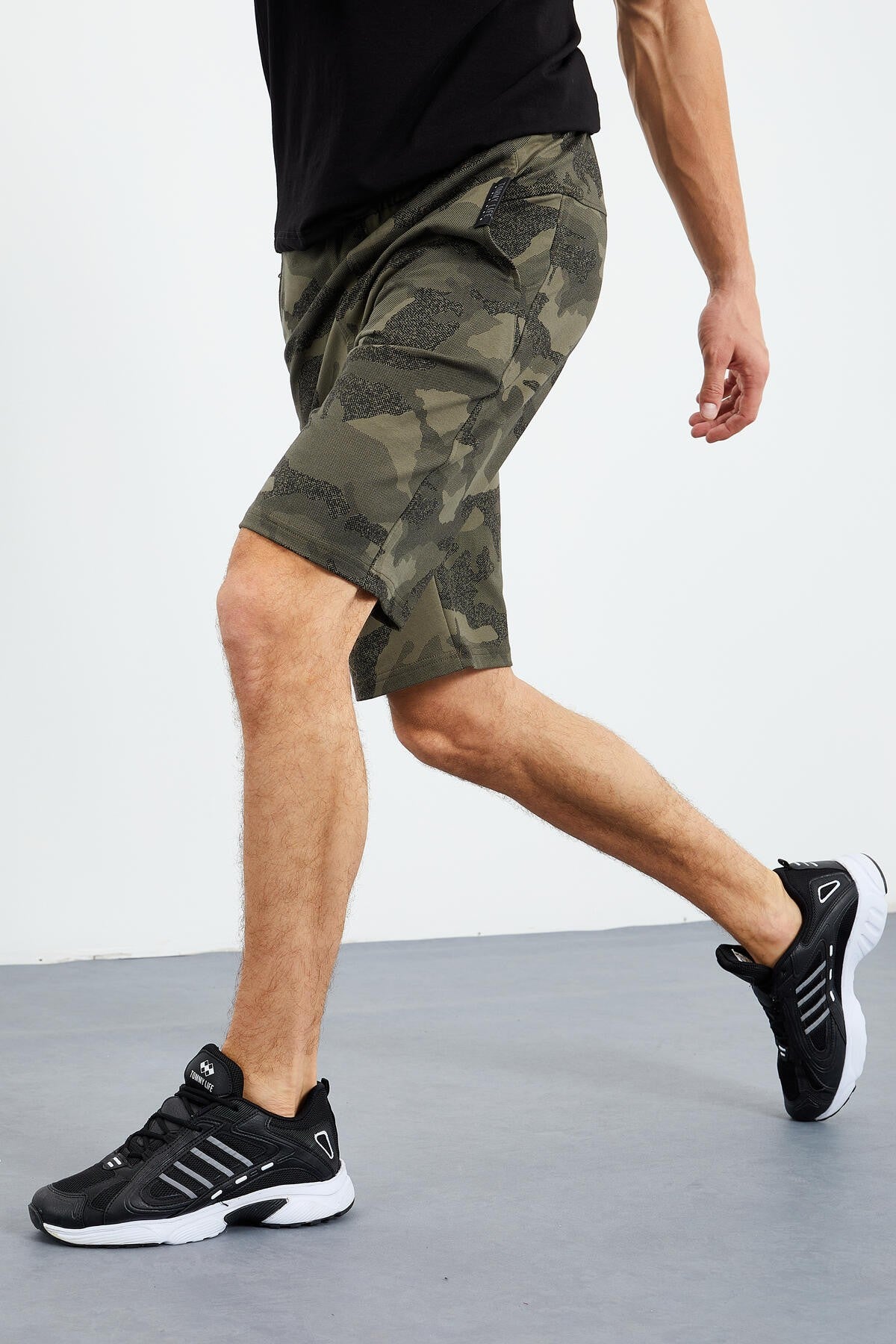 Camouflage Print Pocketed Standard Fit Men's Shorts - 81126
