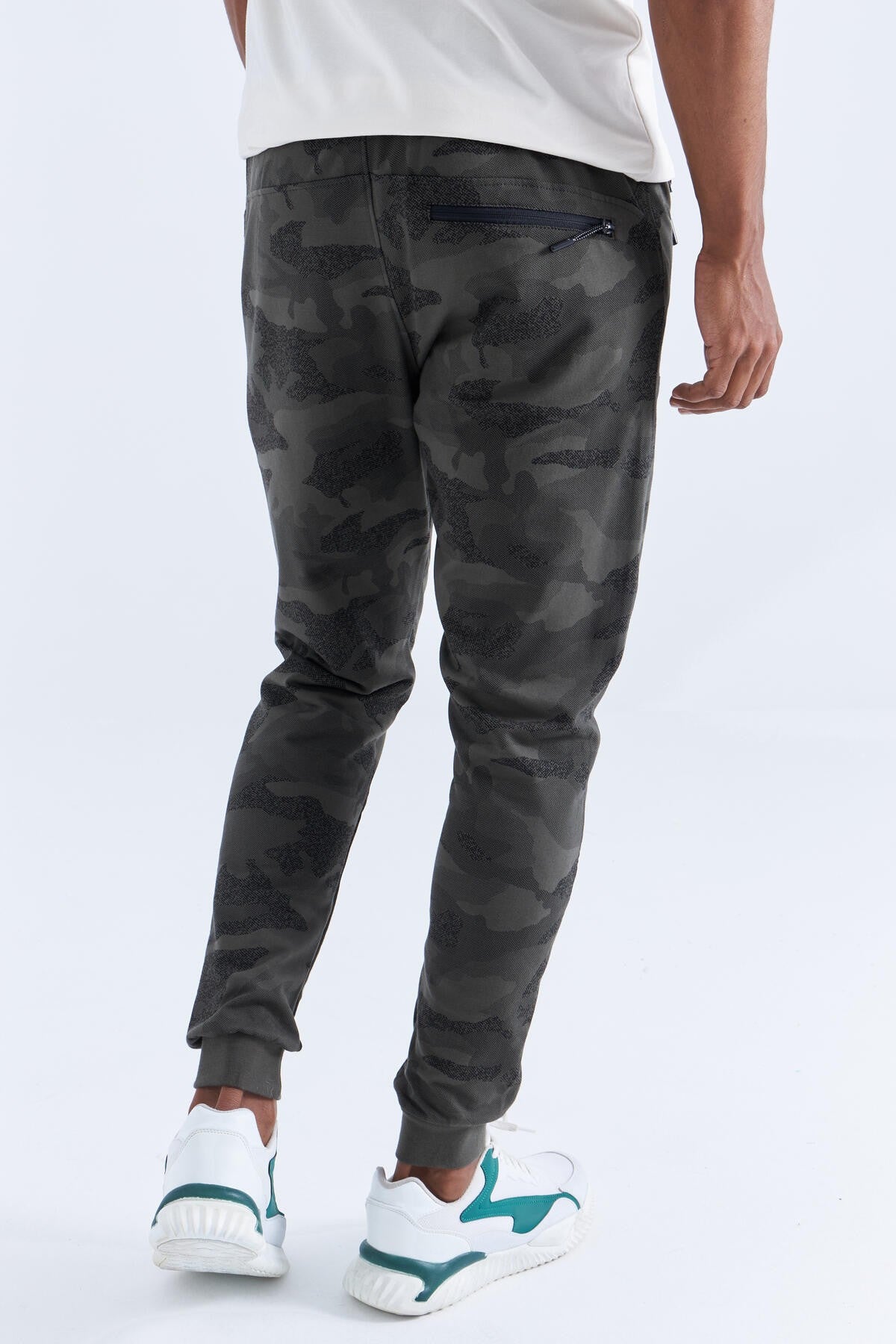 Camouflage Print Right Fit Men's Jogger Tracksuit Bottom - 84754