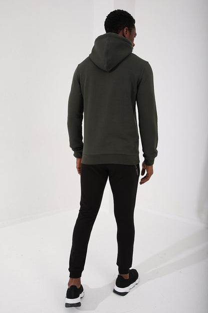 Embroidered Kangaroo Pocket Standard Cut Hooded Men's Sweatshirt - 87839