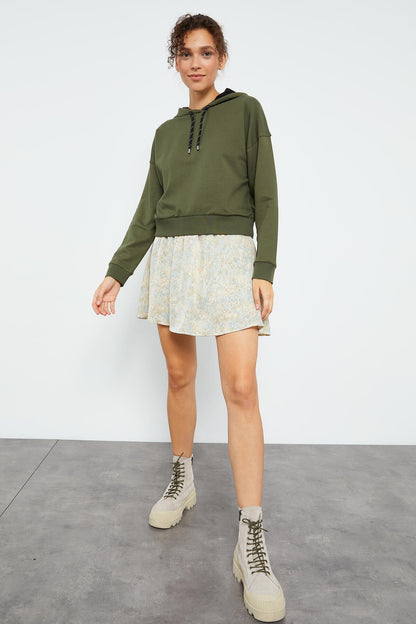 Long Sleeve Comfort Fit Hooded Women's Sweatshirt - 97115