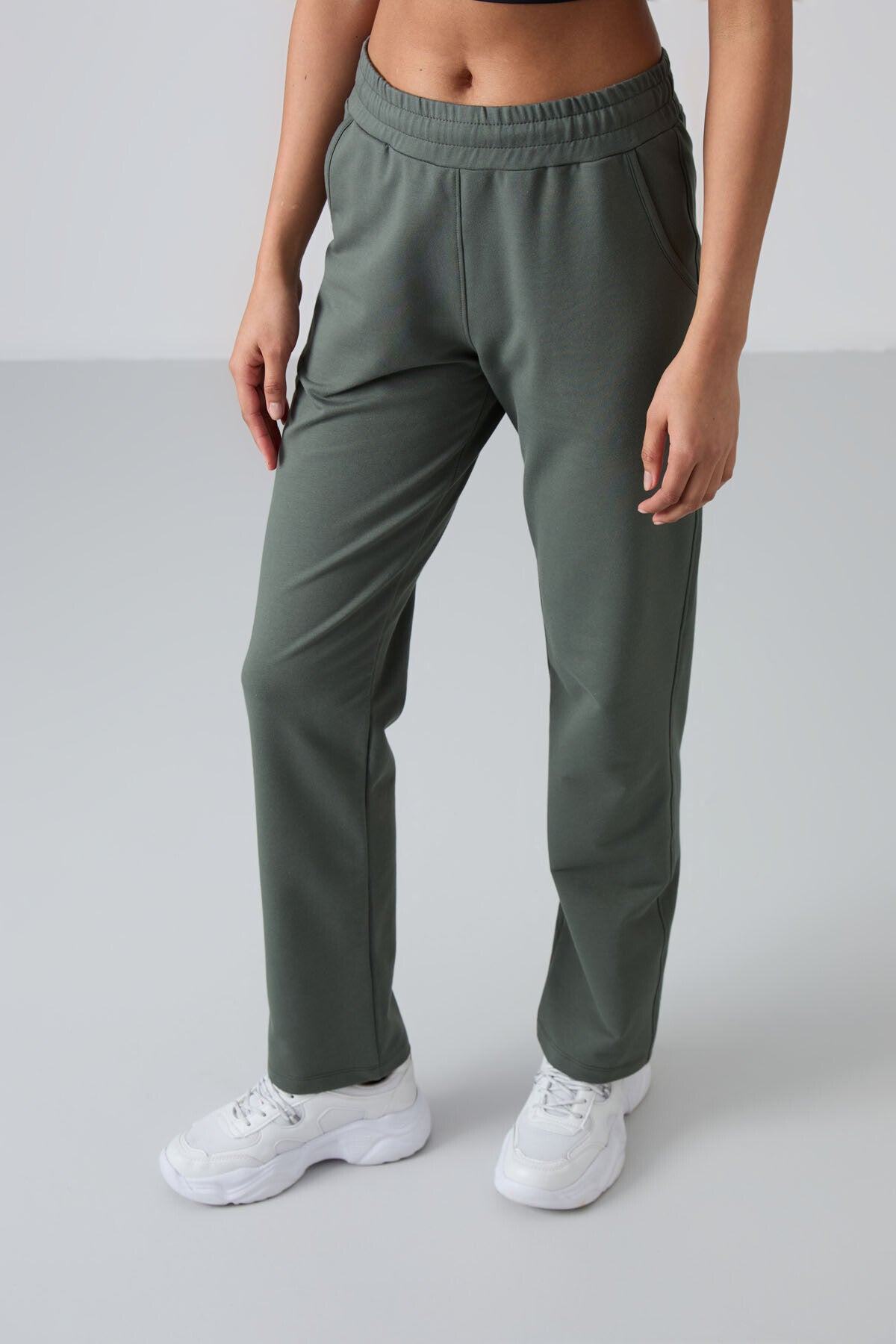 High Waist Comfortable Classic Hem Women's Tracksuit Bottom - 94584
