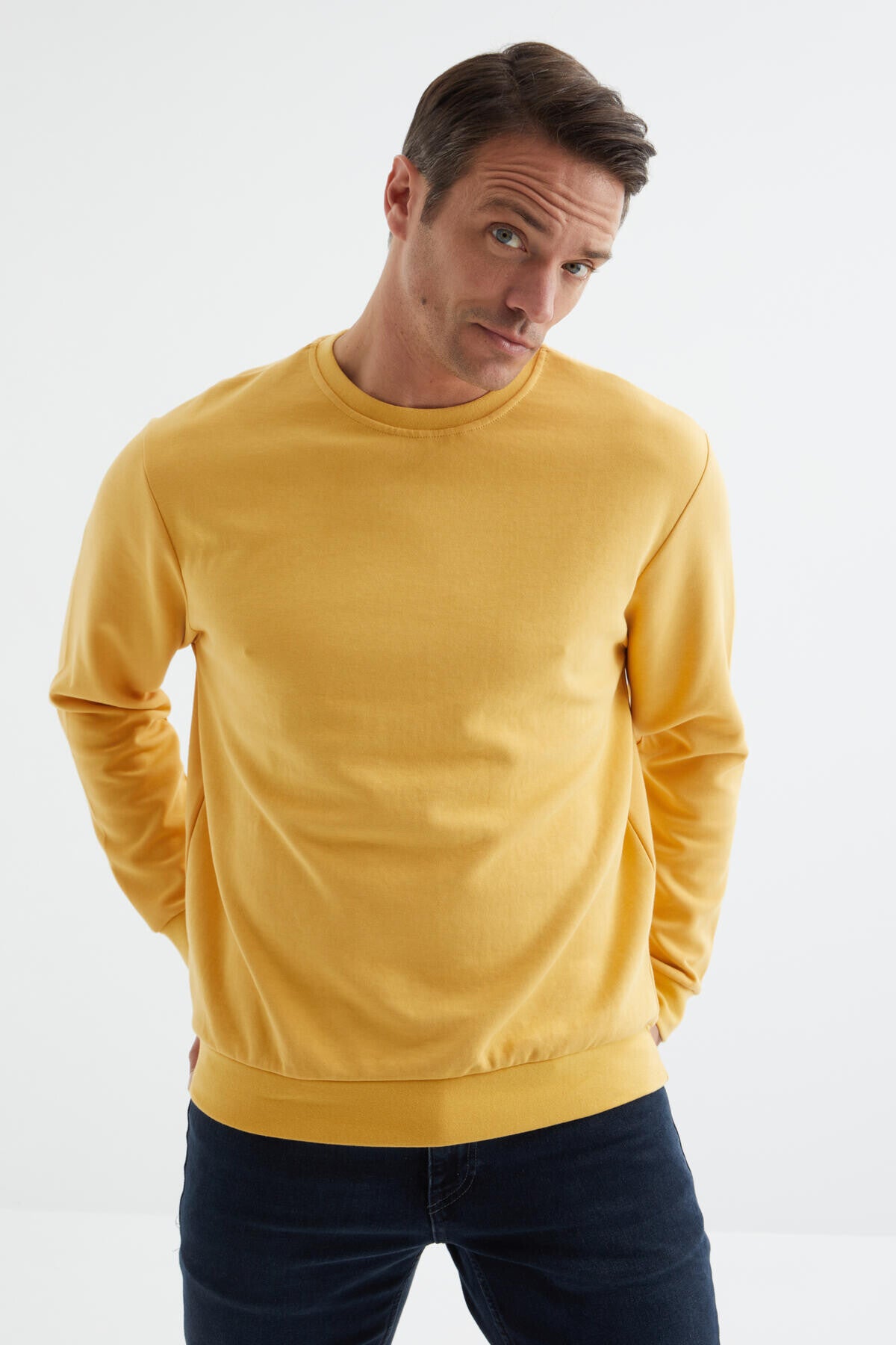 Mustard Basic O Collar Comfort Fit Men's Sweatshirt - 88053