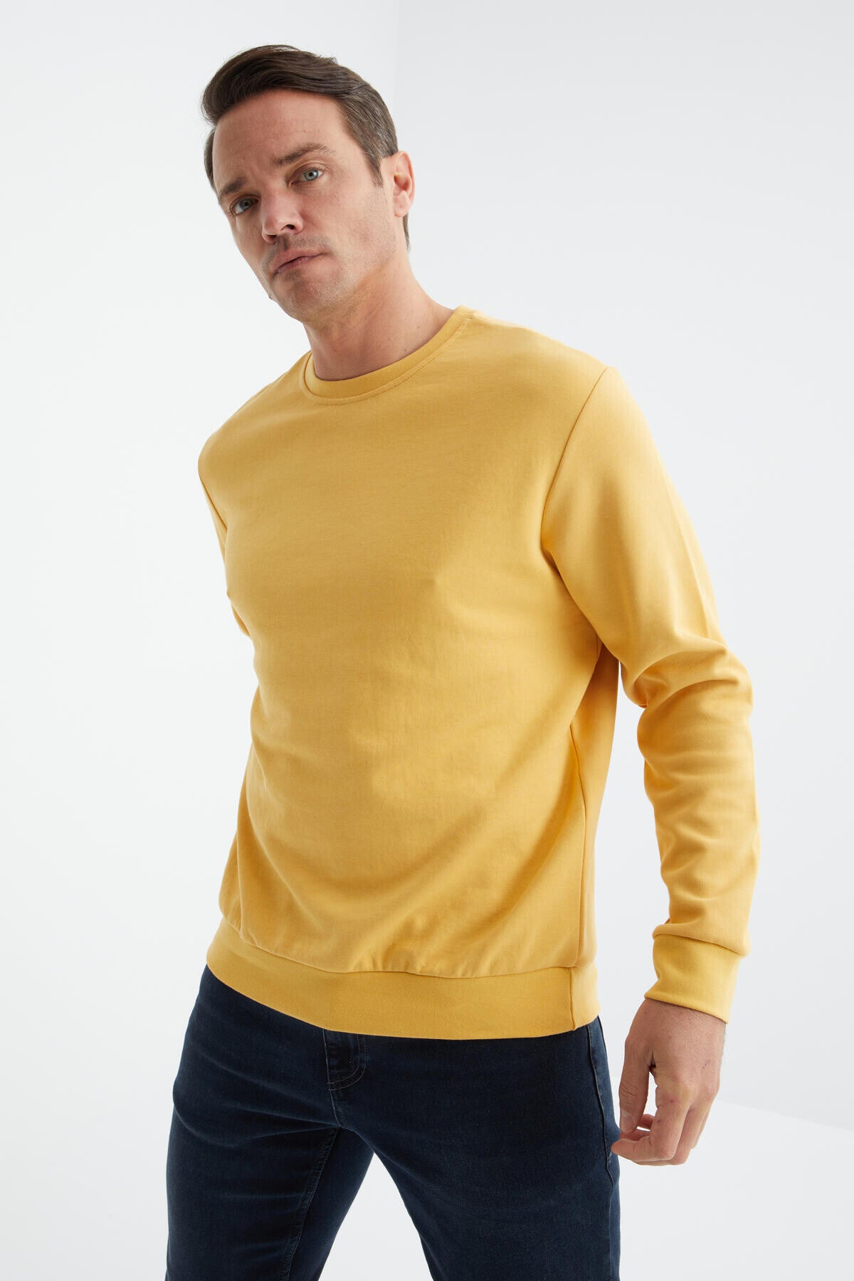 Mustard Basic O Collar Comfort Fit Men's Sweatshirt - 88053