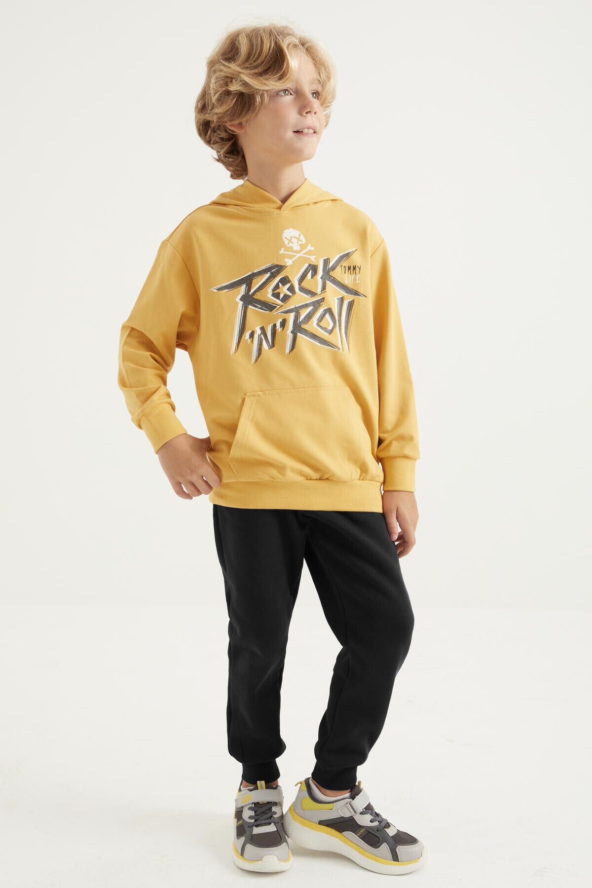 Mustard Print Kangaroo Pocket Hooded Standard Fit Boys' Sweatshirt - 11002