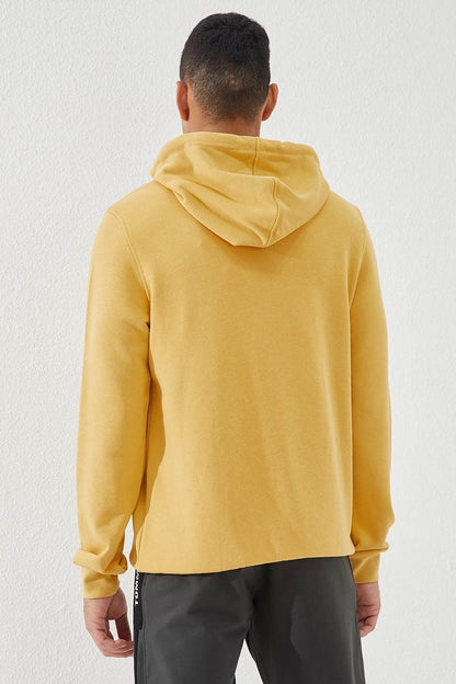 Mustard Geometric Print Standard Cut Hooded Men's Sweatshirt - 87870