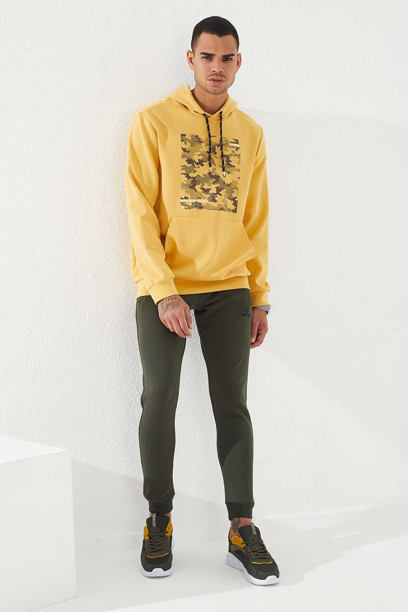 Mustard Camouflage Pattern Printed Standard Cut Hooded Men's Sweatshirt - 87884