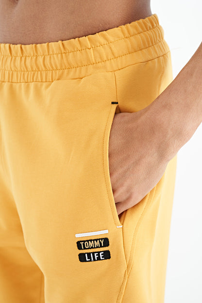 Mustard Front Back Print Detailed Standard Molded Rubber Waist Men's Shorts - 81250