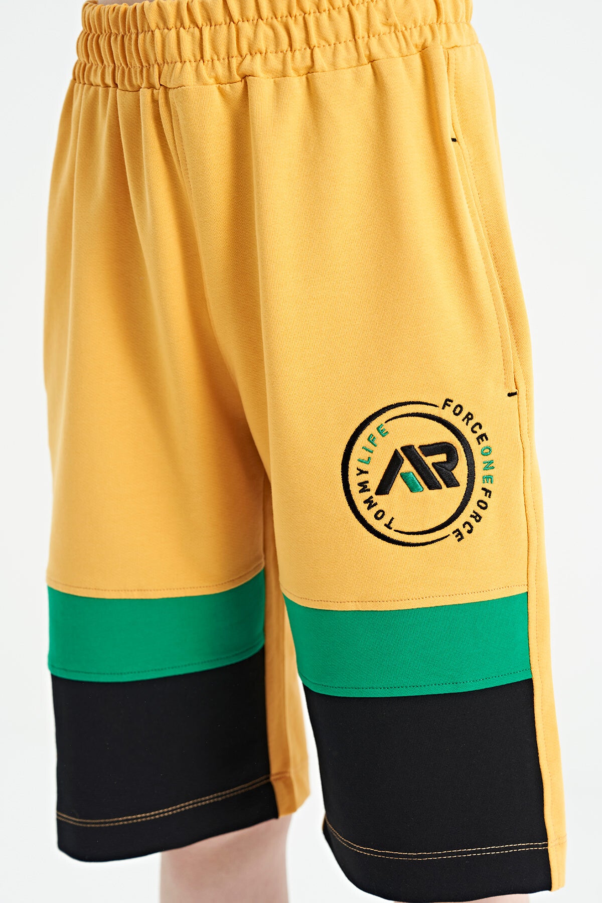 Mustard Colored Printed Laced Embroidery Detailed Standard Pattern Boys Shorts - 11129