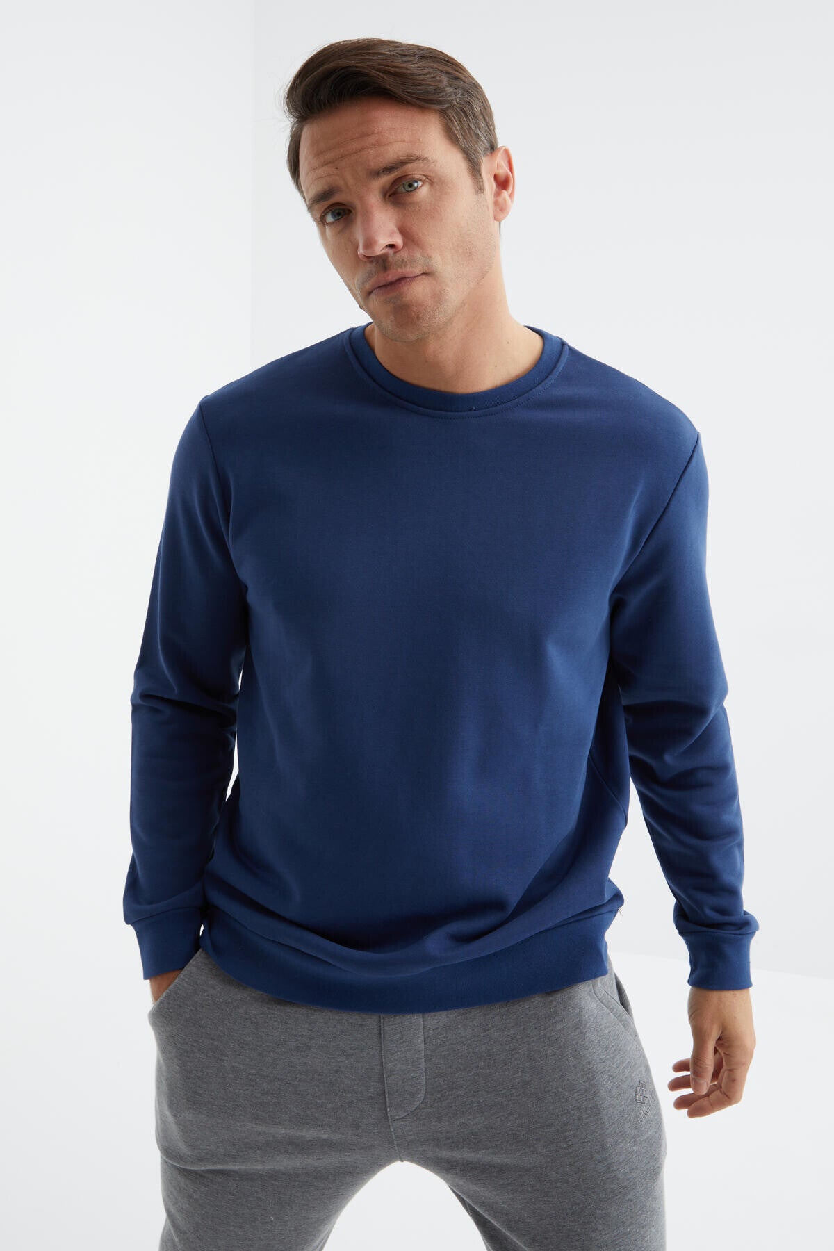 Indigo Basic O Collar Comfort Fit Men's Sweatshirt - 88053