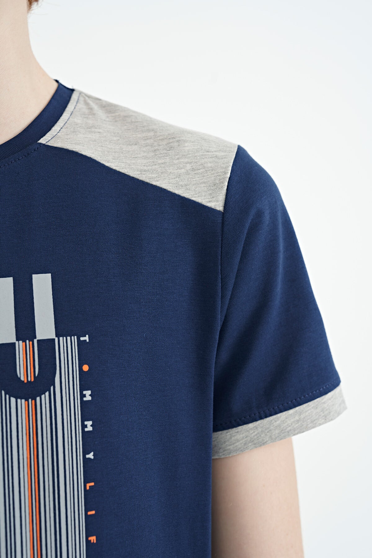Indigo Print Detailed O Collar Standard Cut Boys' T-Shirt - 11157