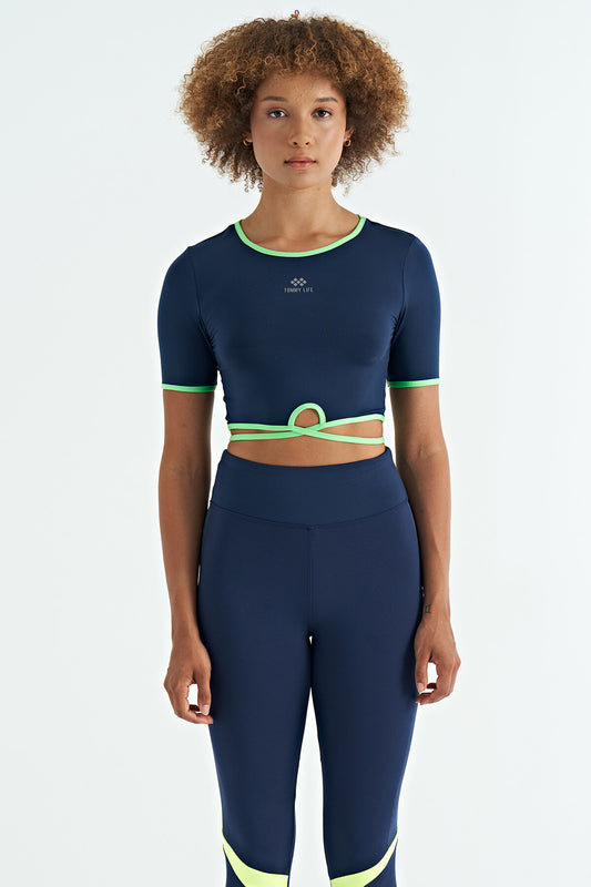 Indigo Tie-Waist Detailed O Neck Standard Fit Diver Fabric Women's Crop T-Shirt - 97266
