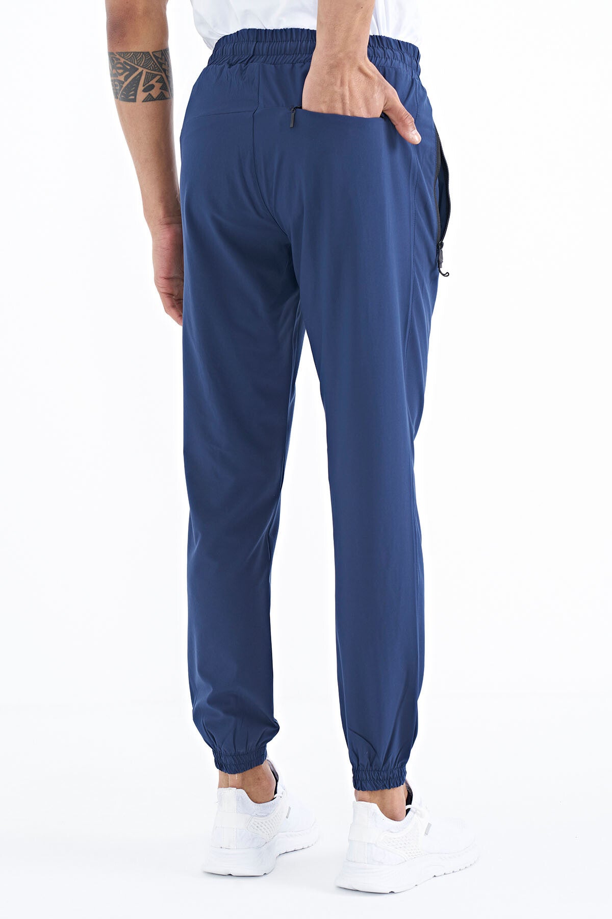 Indigo Men's Basic Pocketed Laced Comfort Fit Elastic Cuffed Tracksuit Bottom - 84826