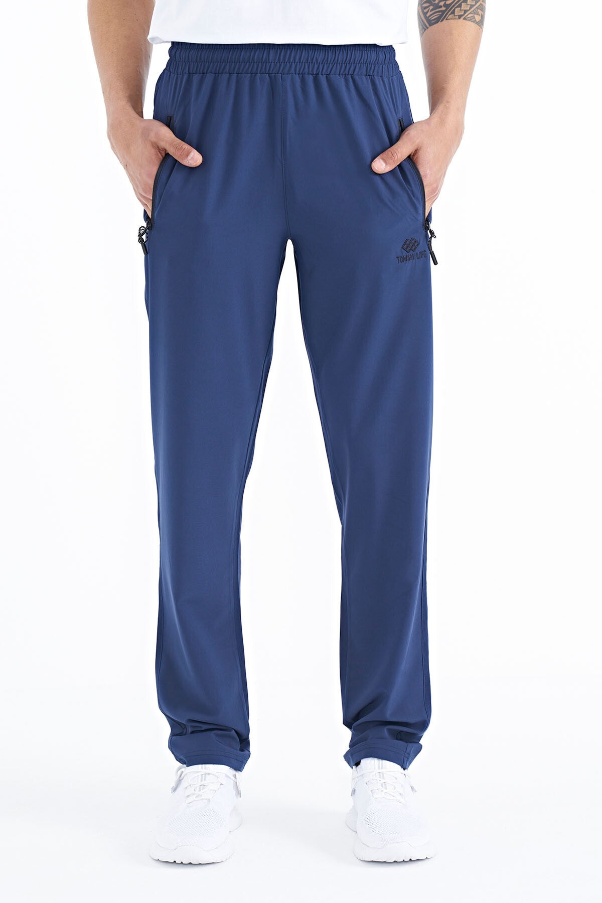 Indigo Men's Zippered Three-Pocket Standard Fit Classic Hem Tracksuit Bottom - 84768