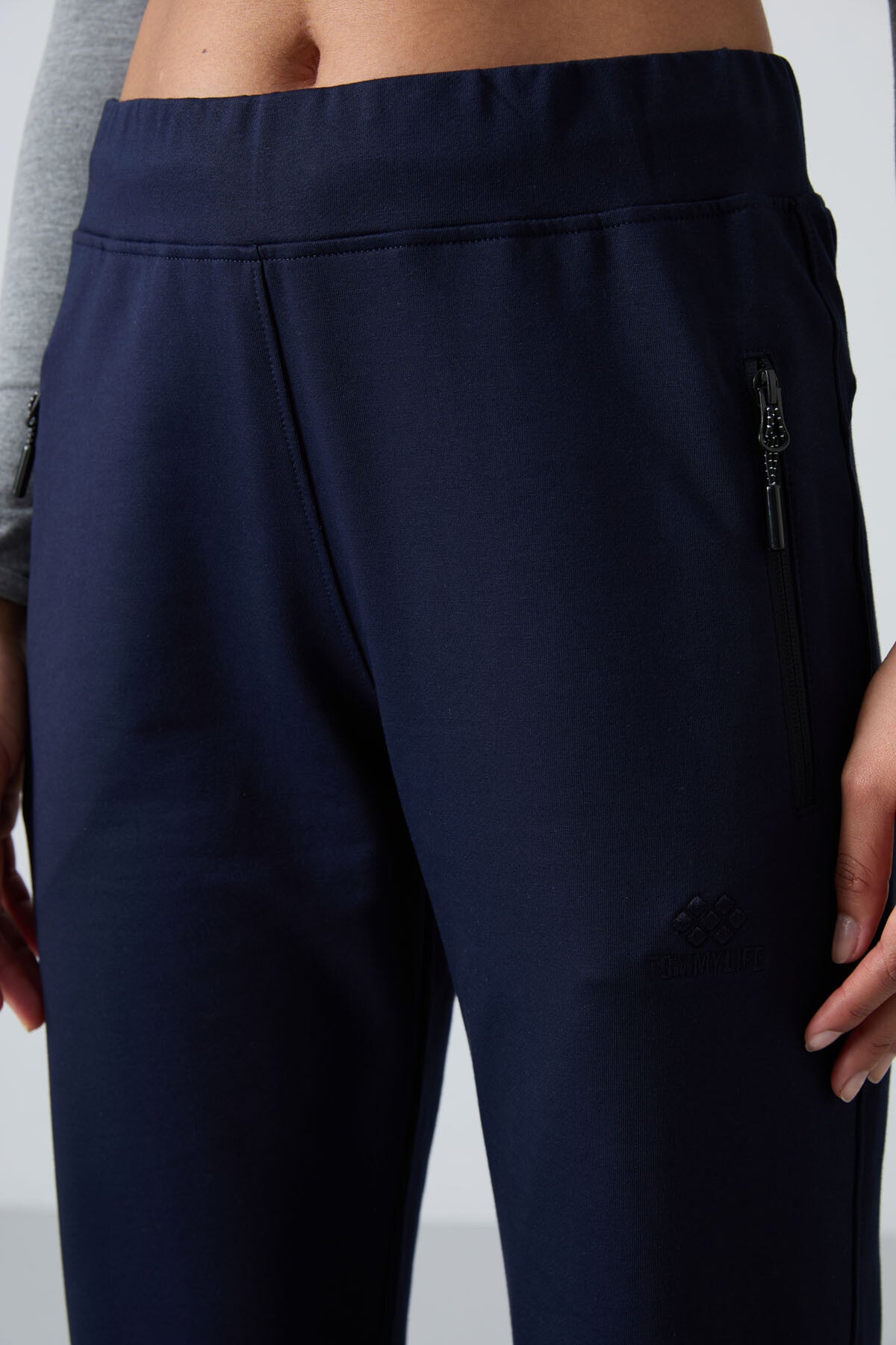 Indigo Zippered Pocket Comfort Fit Classic Hem Women's Tracksuit Bottom - 94195