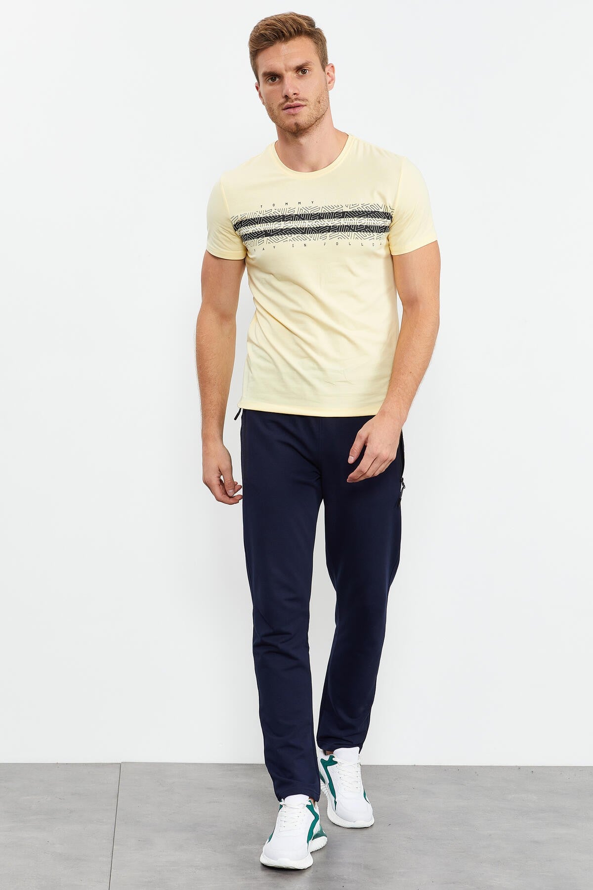 Indigo Zippered Pocket Detailed Standard Fit Classic Hem Men's Tracksuit Bottom - 84744