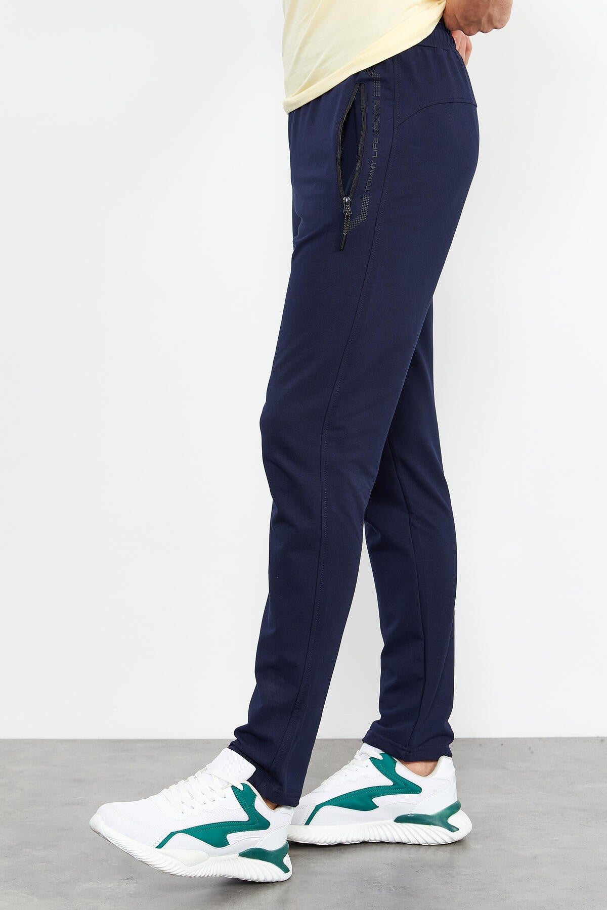 Indigo Zippered Pocket Detailed Standard Fit Classic Hem Men's Tracksuit Bottom - 84744