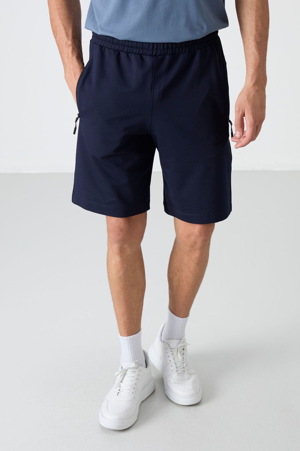 Indigo Zipper Back Pocket Laced Standard Fit Men's Shorts - 81136