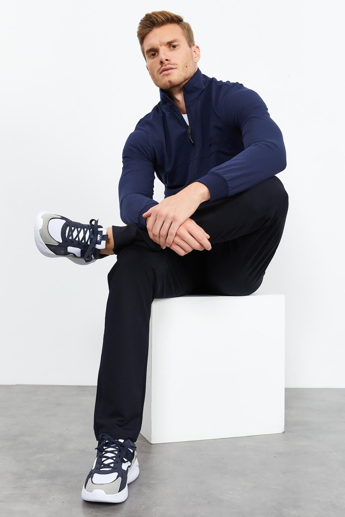 Indigo - Navy Blue High Neck Zippered Standard Fit Classic Cuff Men's Tracksuit Set - 85152