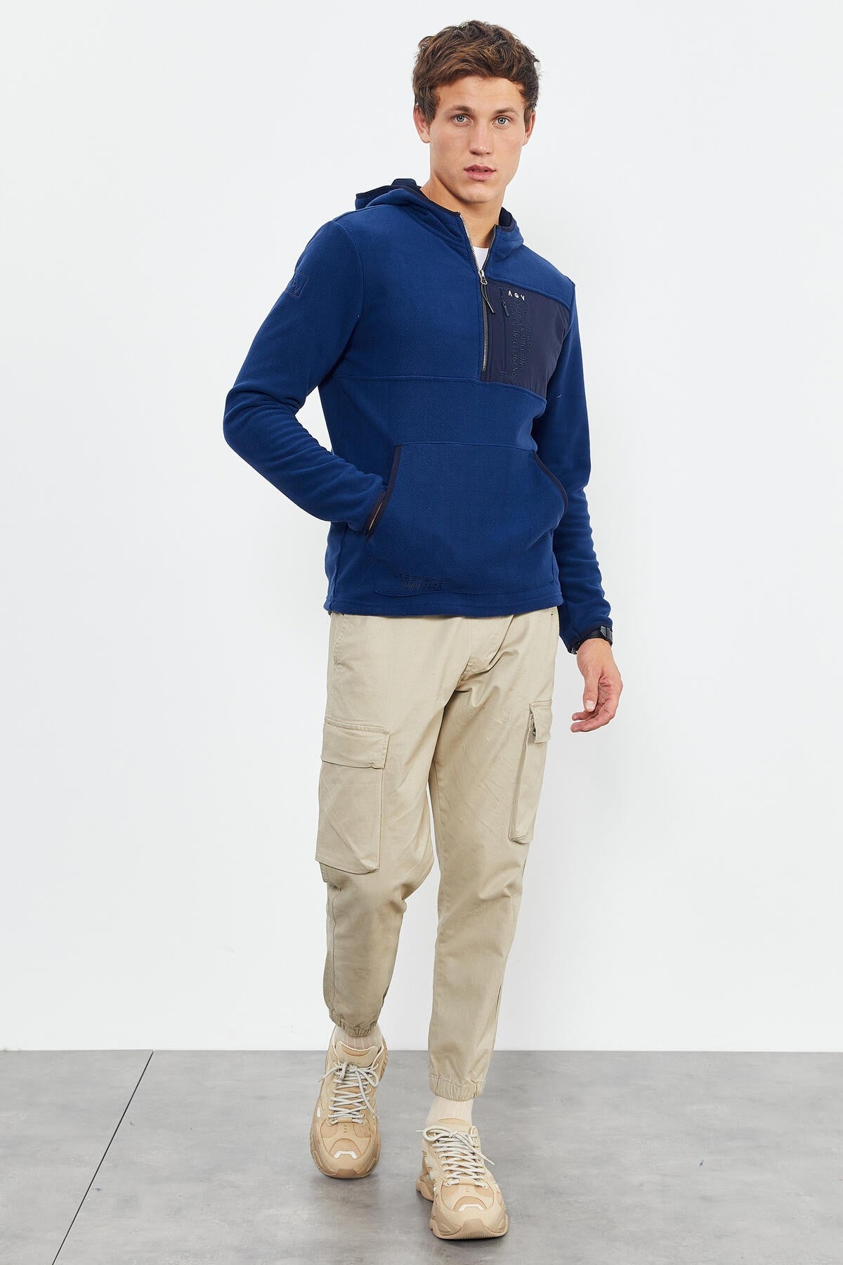 Indigo Embroidered Half-Zip Hooded Regular Fit Men's Fleece Sweatshirt - 87996