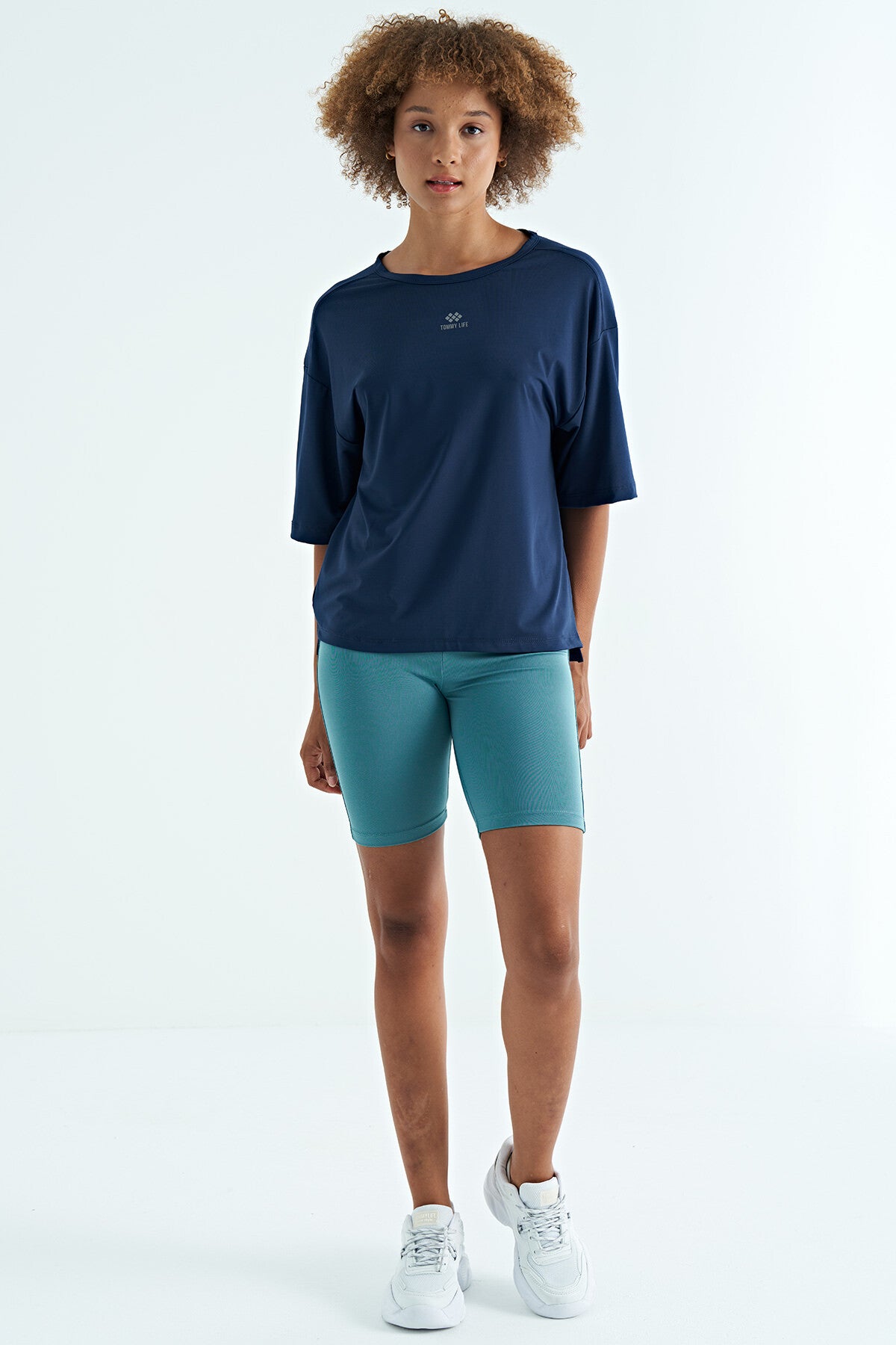 Indigo O Collar Printed Detailed Oversize Short Sleeve Women's T-Shirt - 97263